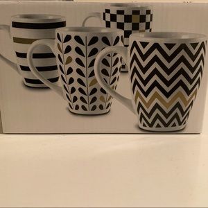 Macy’s Collection Set of 4 Geometric Mugs